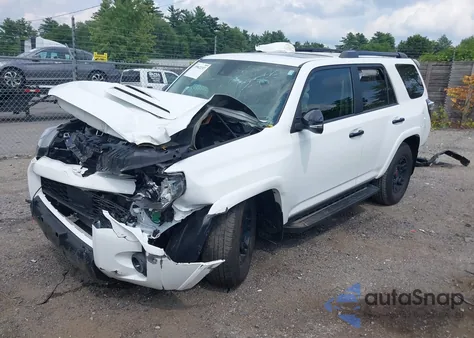 2021 Toyota 4Runner Venture Special Edition z USA, uszkodzony, nr VIN JTEHU5JR5M5940669